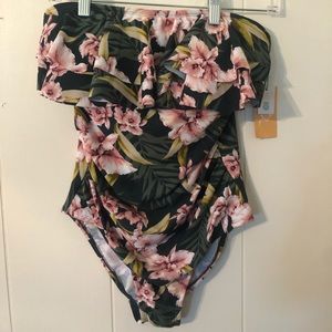 Kancan one piece swim suit, size medium.